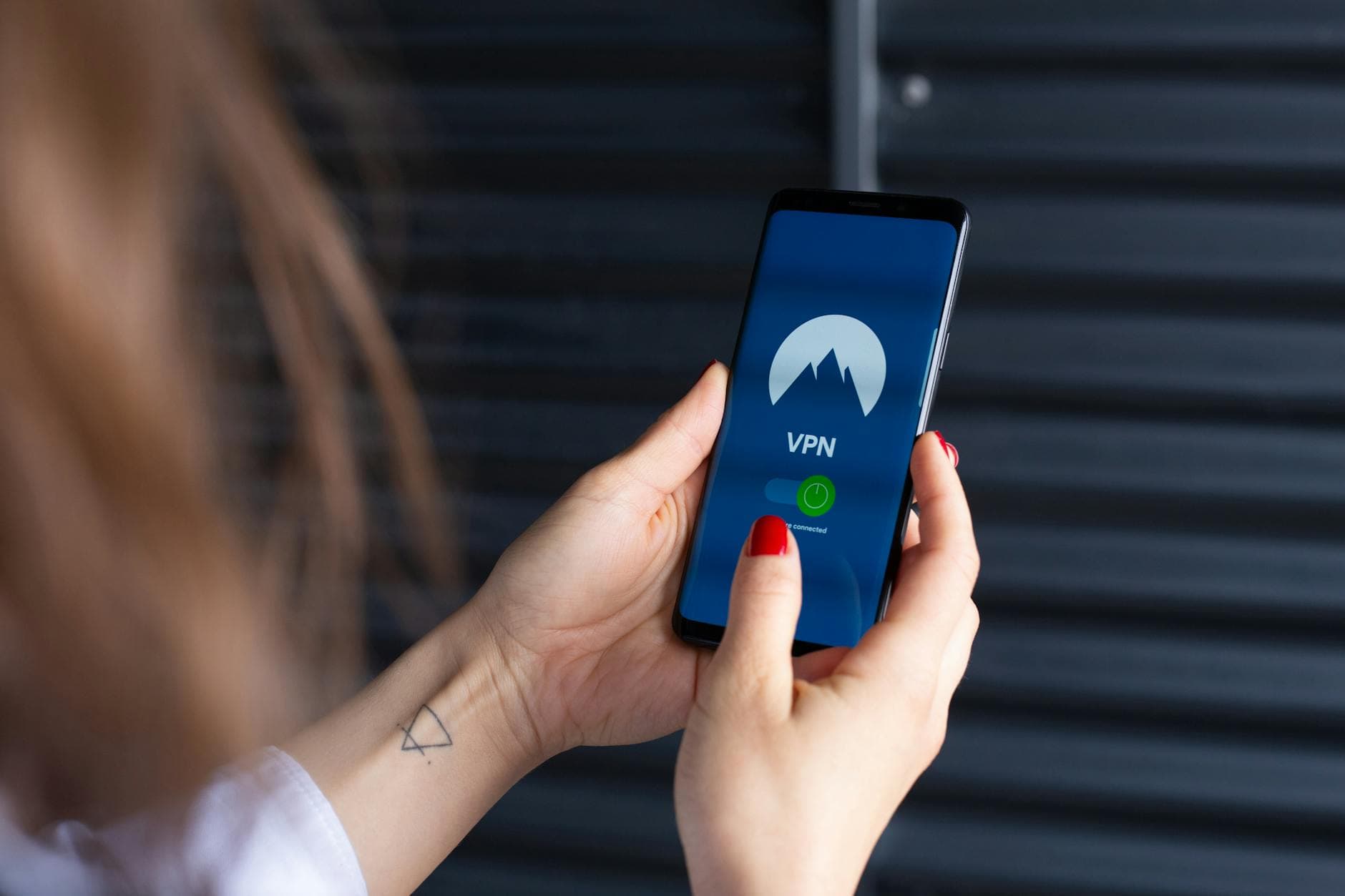 Pakai Aplikasi Keamanan Malah Dilaporkan? Paradoks Privasi Digital